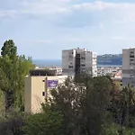 Family Holiday Apartments Breez 1