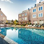 The Gallery Apartments - Зеленика