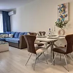 Luxury Center Apartments In Grand Karavel