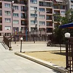 Апартамент Орхид Хилс