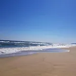 Carolmike Oasis Beach Apartment Kamchia Reserve