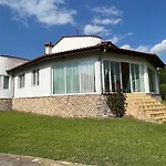 Приятна Къща За Почивка Караколев 2