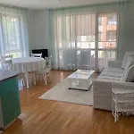 Cozy Apartment By The Sea