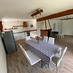 Sanny'S House