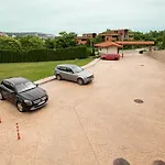 Апартамент За Гости Влади В Комплекс Garden Palace Balchik