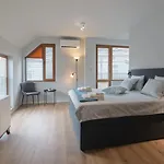 Magdalena Apartment - Two Bathrooms, Perfect City Center