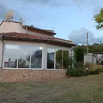 Приятна Къща За Почивка Караколев 1