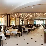 Elpida Hotel