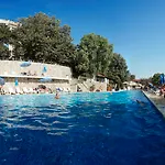 Elpida Hotel