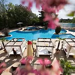 Apollo Spa Resort - Premium All-Inclusive , Pools & Free Beach, Individual Ac In Every Room