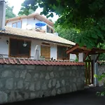 Rooms For Rent - Villa Desi