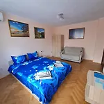 Варна Хостел
