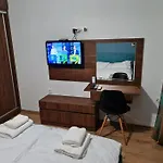 Apt Relax At Sea