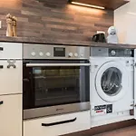 Cosy Apartment In Central Varna