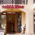 Studio On Maxi Complex With Parking
