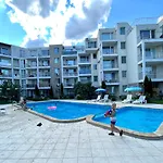 Апартамент Атлантик Бяла - Apartment Atlantic Byala