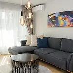 1Bd Sea Garden Retreat With Dedicated Workspace By Flat Mаnager