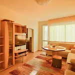 Cozy Flat For 3 On A Budget