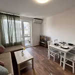Central Cosy, Fully Renovated 2Bd Near The Cathedral