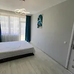 El-Em Apartments-G 402
