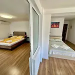Jackie House Varna