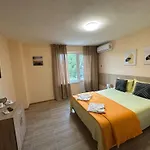 Amirov Garden - Free Parking & Free Beach Area