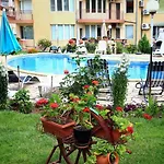 Family Hotel Radka