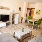 Lovely One Bedroom Apаrtment In Varna