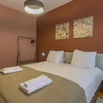Eli-Andon Apartment