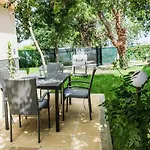 Garden Appartment Fichoza 3 - 80M From The Sea