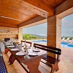 Villa Makeli