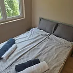 Sea Garden Flat