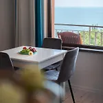Cote D'Azur Apartment In Varna With Amazing Sea View