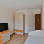 Super Central 2 Bedroom With Ac
