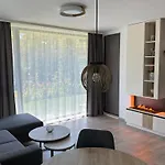 Elinor Apartments - 3