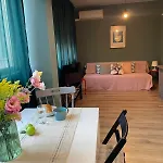 Glarus Apartment By City Park