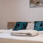 Black Sea Spacious 3Br Apartment