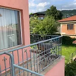 Sunray Guest House, Private Rooms & Apartment With Lovely Sea View