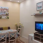 Апартамент Pink & Blue - 2Bdr With Balcony - Wi-Fi