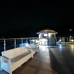 Private Apartment With Parking And Pool