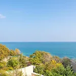 Luxurious And Panoramic Apartments At The Beach In La Mer Complex