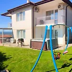Villa Meraki