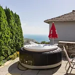 Balchik Sea View Escape 5Br Luxury With Hot Tub & Free Parking