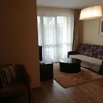 Апартхотел Голдън Лайн