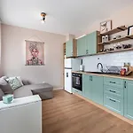 Bella Green Breeze - Free Parking By Rv Apartments