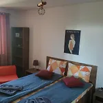 Queen'S View App-9 Free Pool,Parking, Fitness & Sea View
