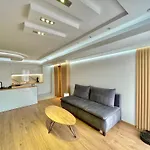 Sea Breeze Apartment