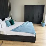 Queen'S Penthouse Balchik Apartment