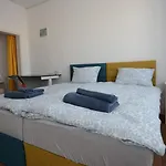 Cozy 2Br By The Sea Garden