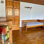Самостоятелна Къща За Гости На 10 Минути От Плажа